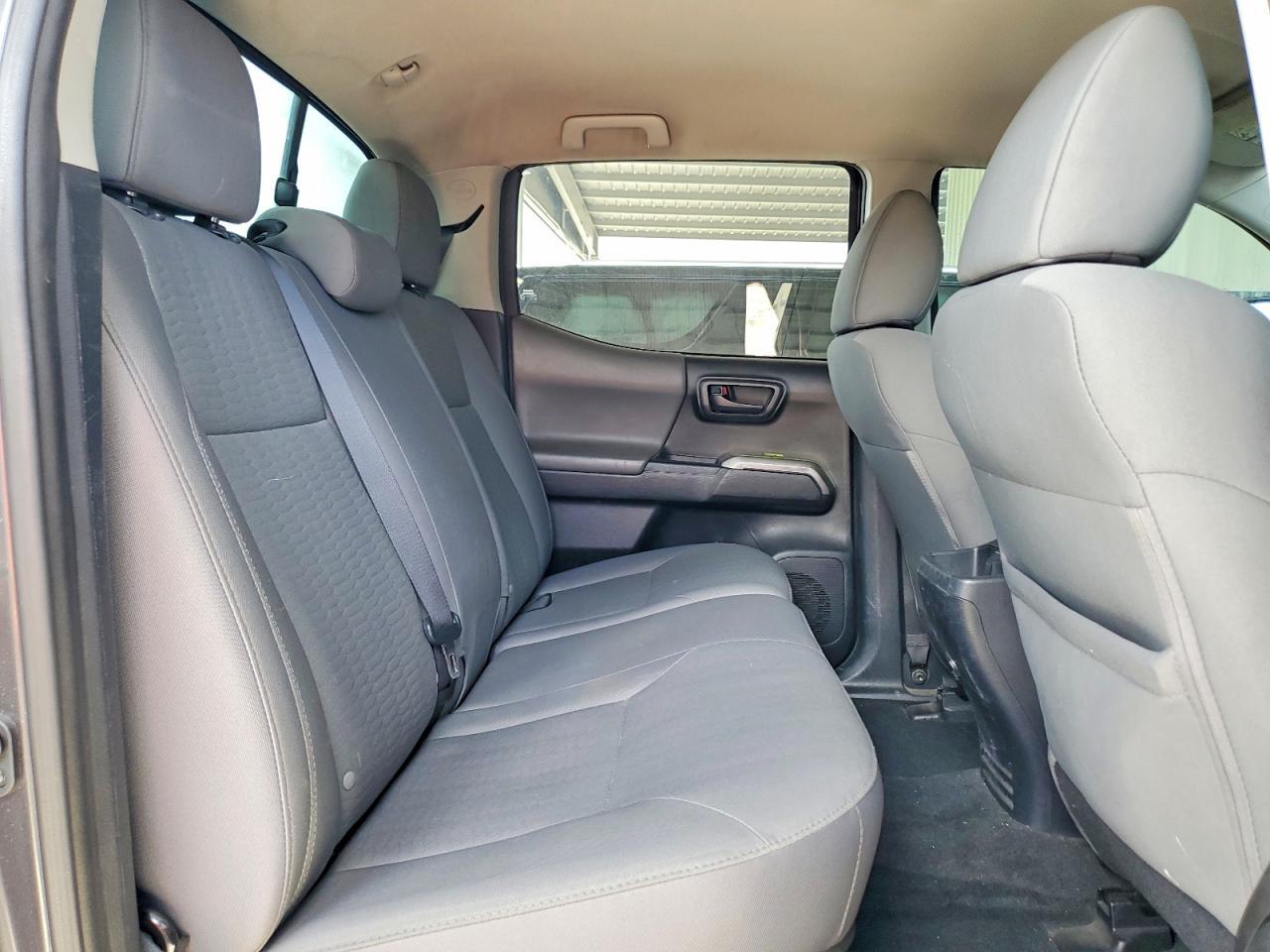 2017 Toyota Tacoma SR5 V6