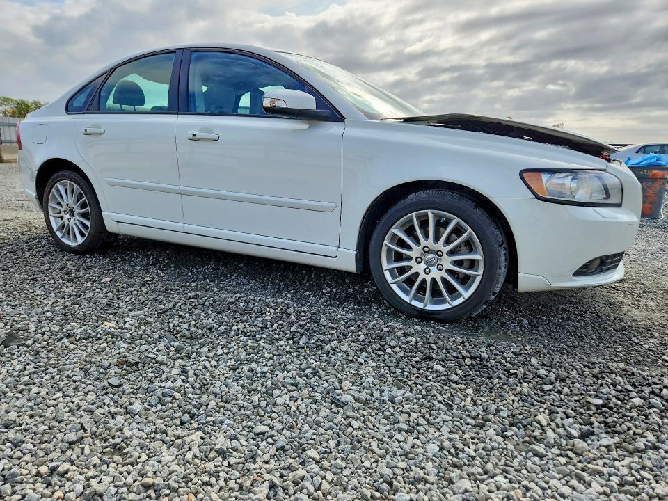 2010 Volvo S40 2.4i