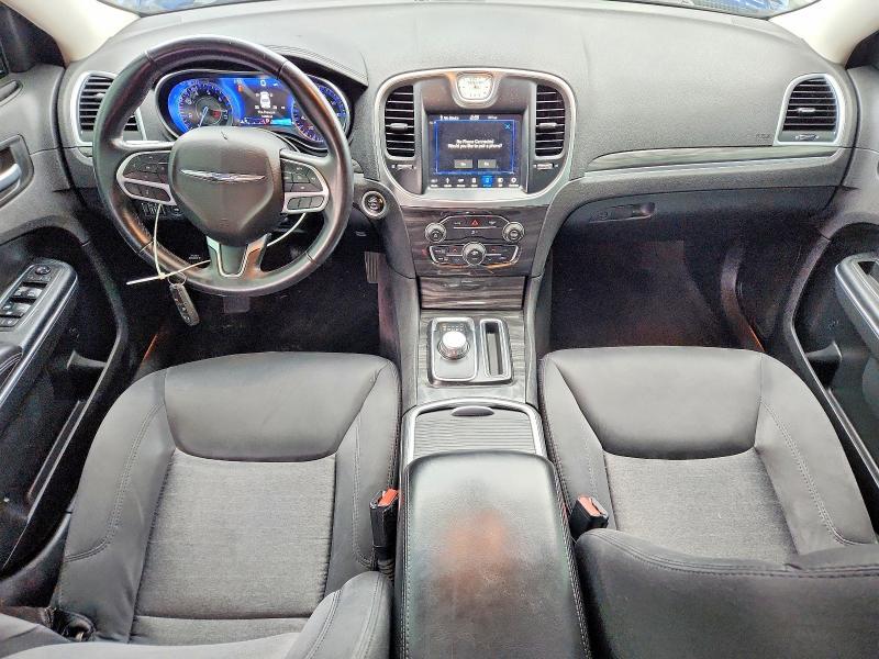 2018 Chrysler 300 Touring