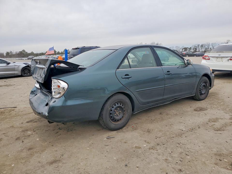 2003 Toyota Camry le