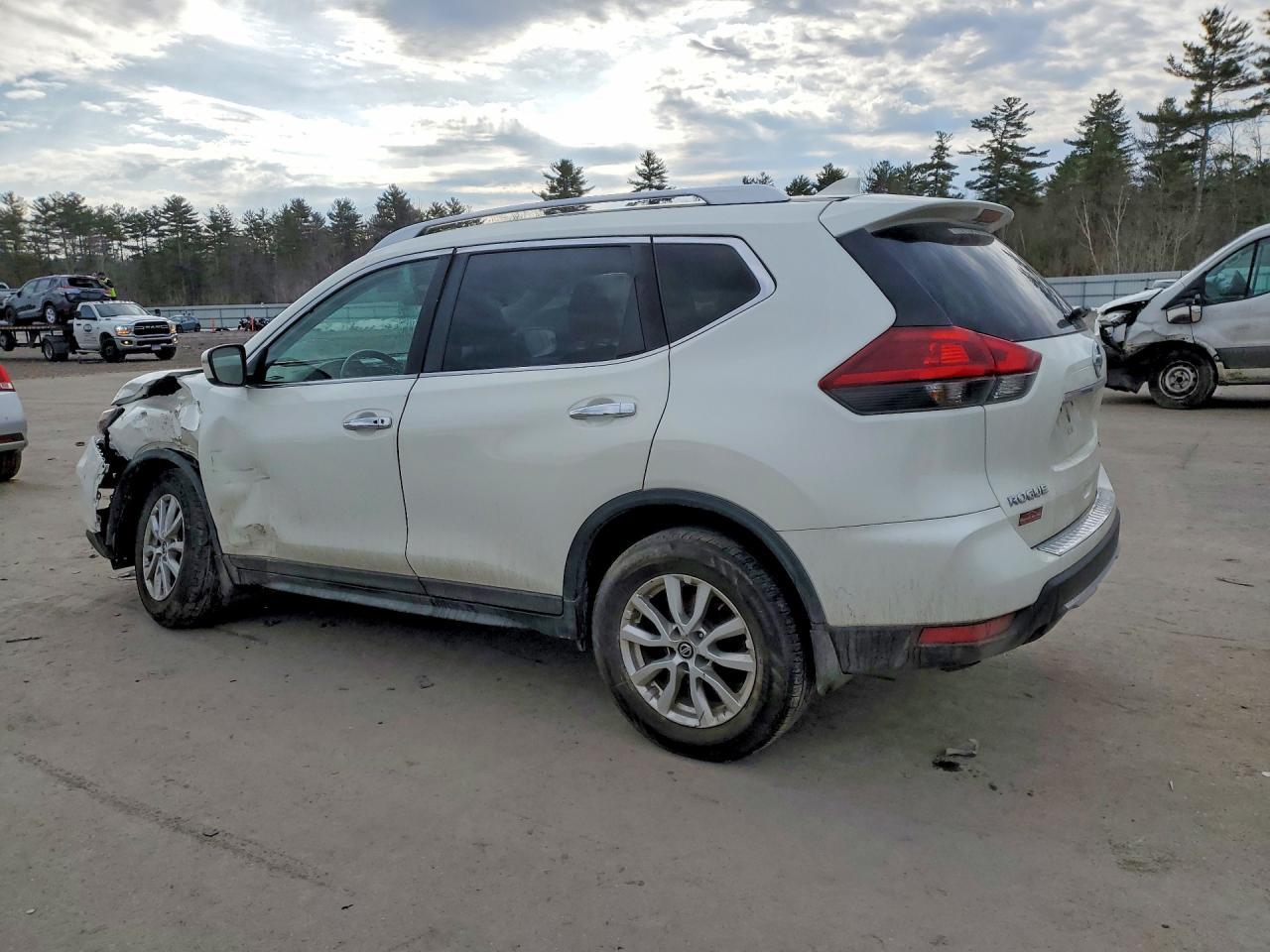 2018 Nissan Rogue s