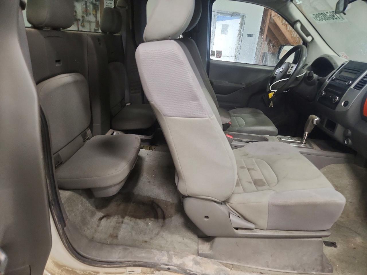 2015 Nissan Frontier S