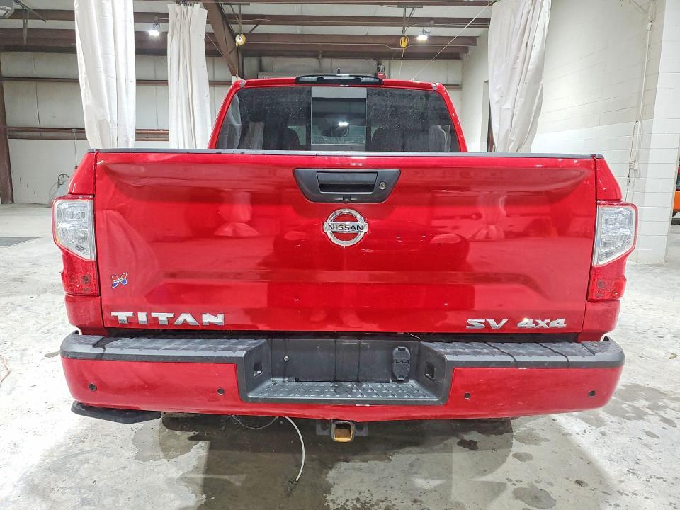 2022 Nissan Titan SV