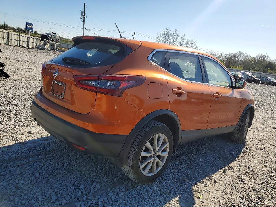 2022 Nissan Rogue Sport s