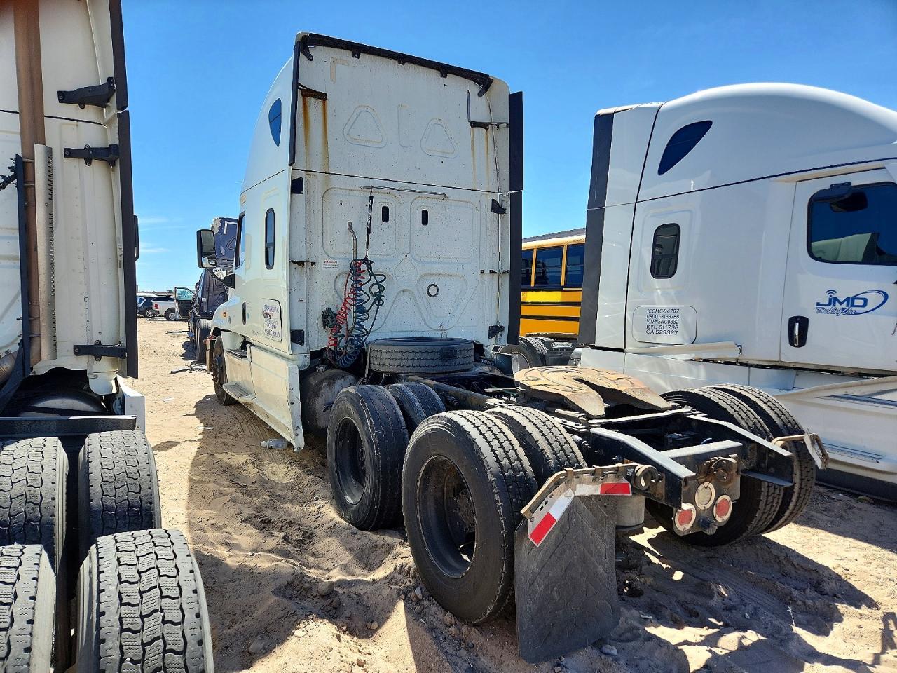 2018 Freightliner Cascadia 125 Semi Truck