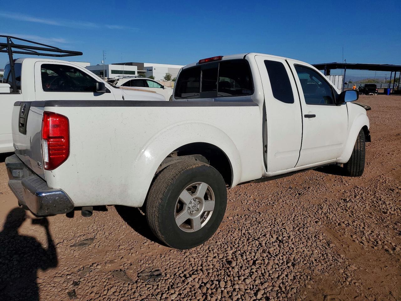 2005 Nissan Frontier SE