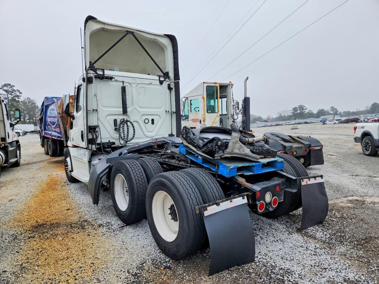 2021 Freigliner 2021 Freightliner Cascadia 1-Semi Truck