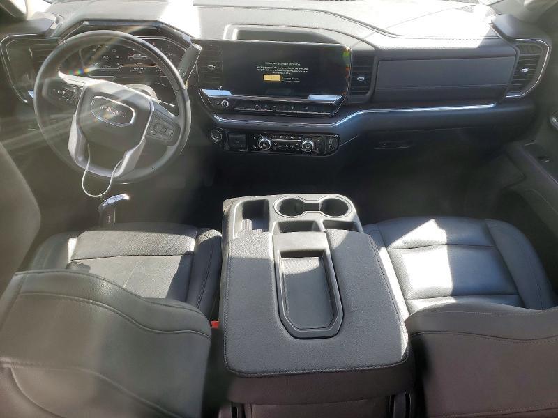 2025 GMC Sierra K1500 SLT