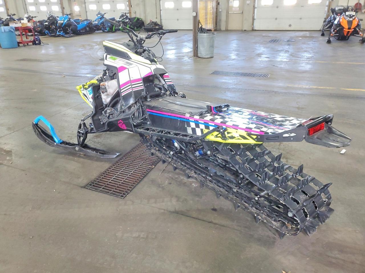 2022 Polaris Matryx RMK PKG