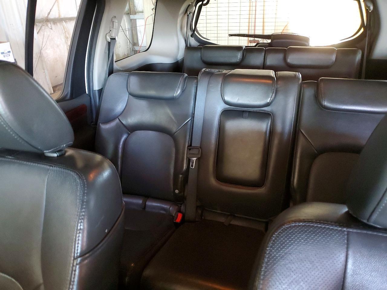 2011 Nissan Pathfinder s
