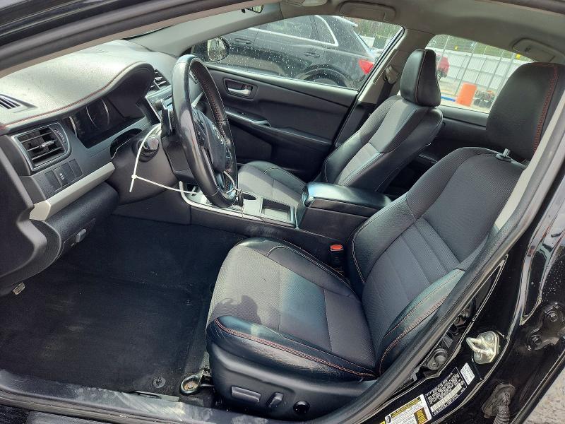 2016 Toyota Camry se