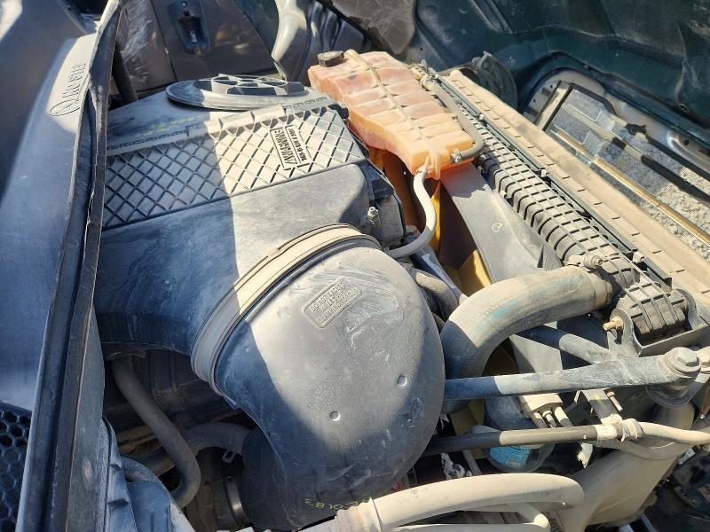 2016 Freigliner 2016 Freightliner Cascadia 113 Semi Truck