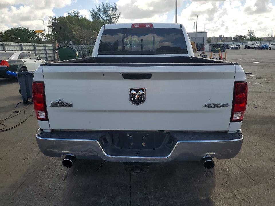 2015 Dodge RAM 1500 SLT