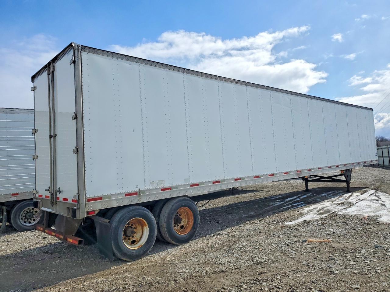 2006 Utility VS2DC DRY Van Trailer