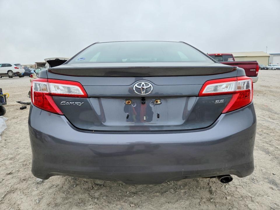 2012 Toyota Camry se