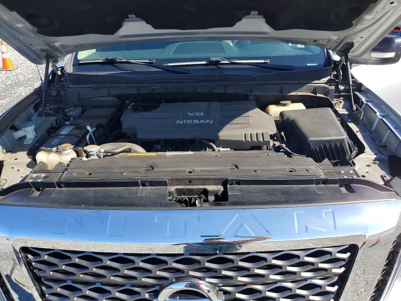 2017 Nissan Titan SV