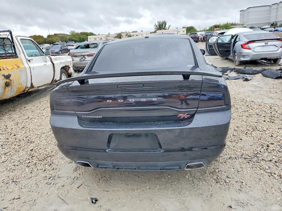 2011 Dodge Charger r