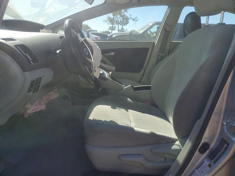 2010 Toyota Prius iii