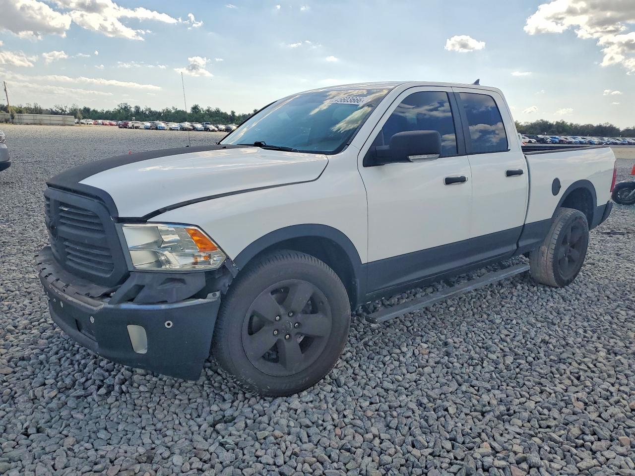 2016 Ram Trucks 1500 SLT
