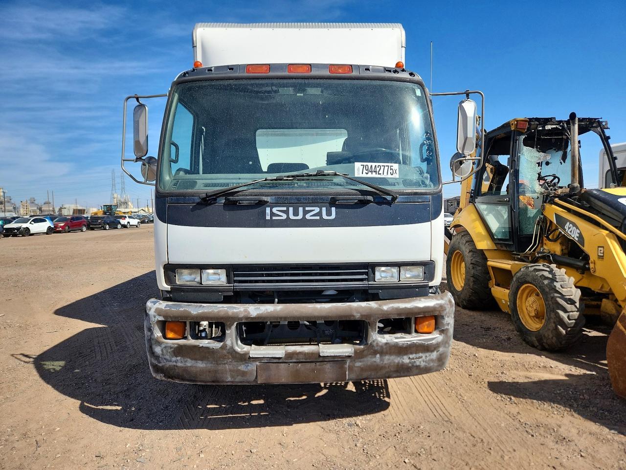 2009 Isuzu T7F BOX Truck