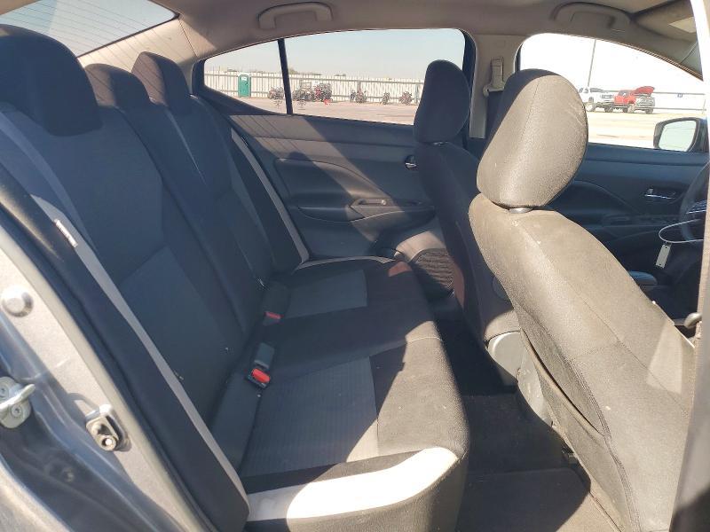 2020 Nissan Versa sv