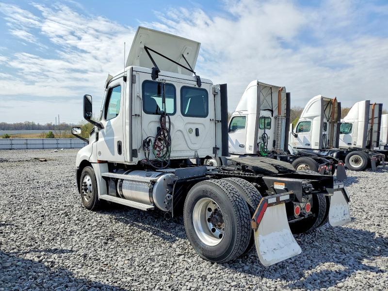2021 Freigliner 2021 Freightliner Cascadia 1