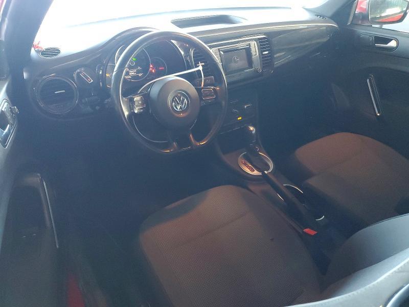 2019 Volkswagen Beetle s