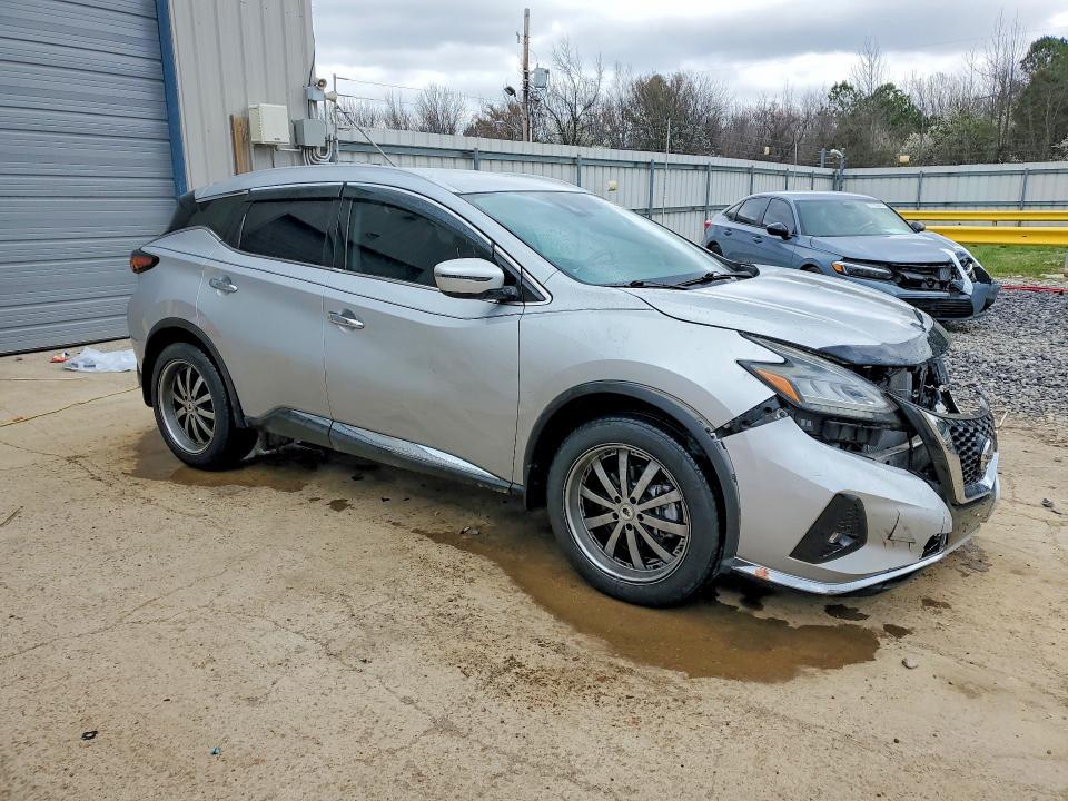 2020 Nissan Murano s