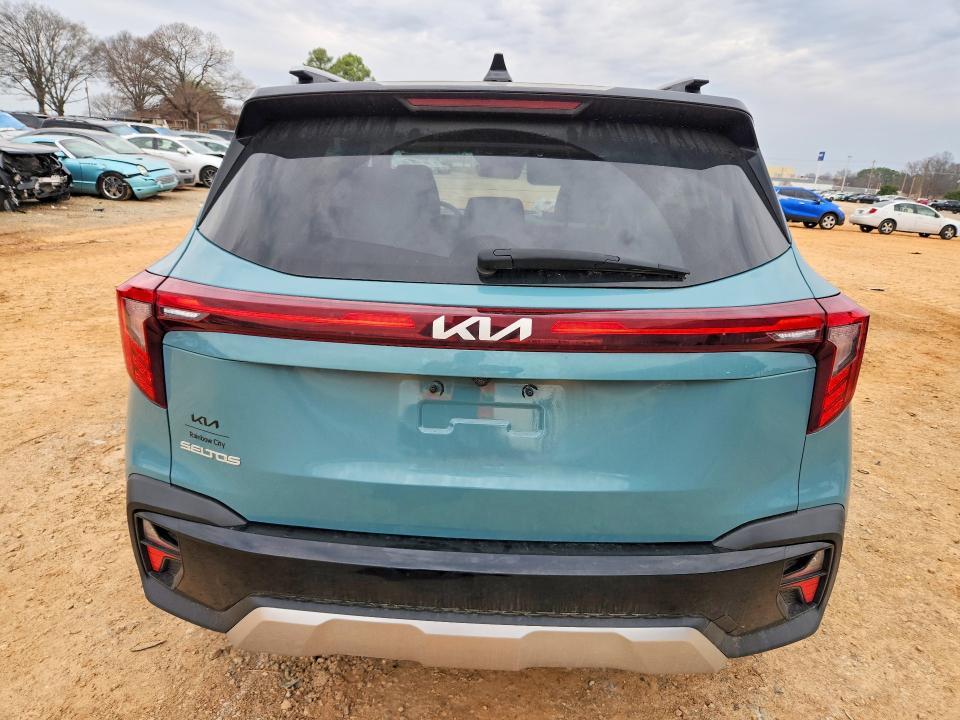 2025 KIA Seltos s