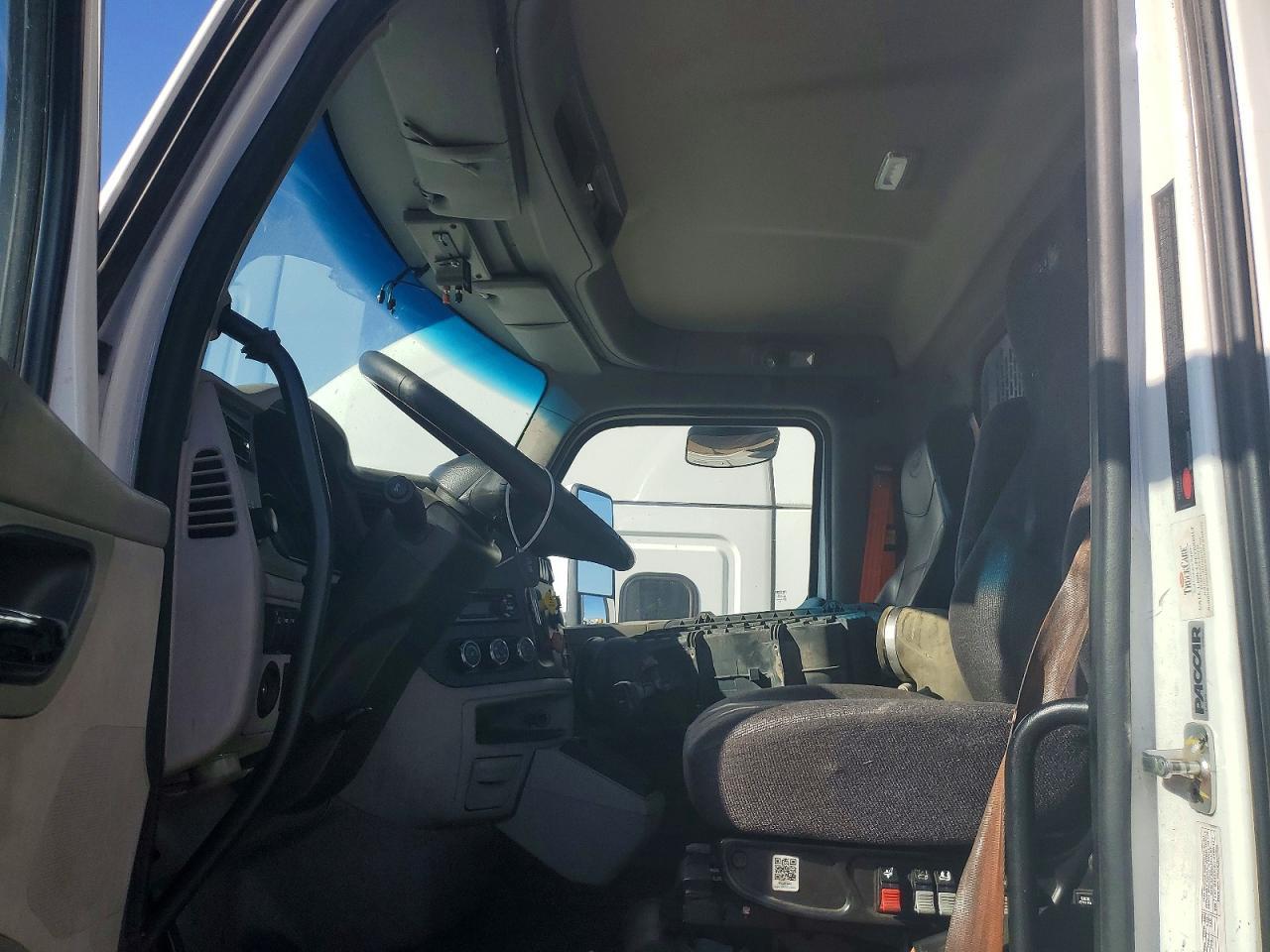 2018 Peterbilt 579 Semi Truck