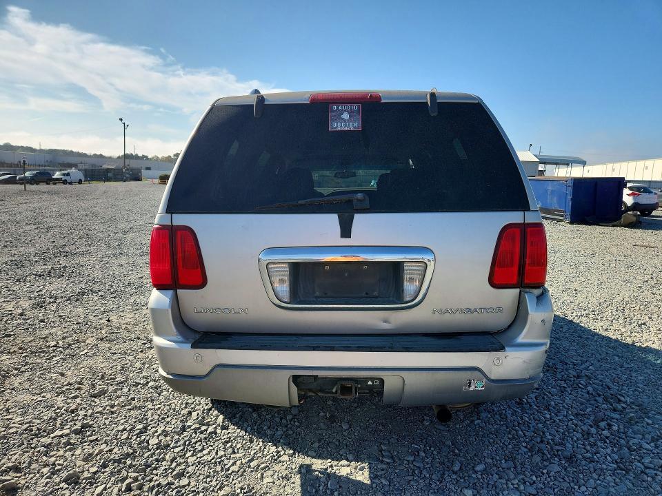 2003 Lincoln Navigator