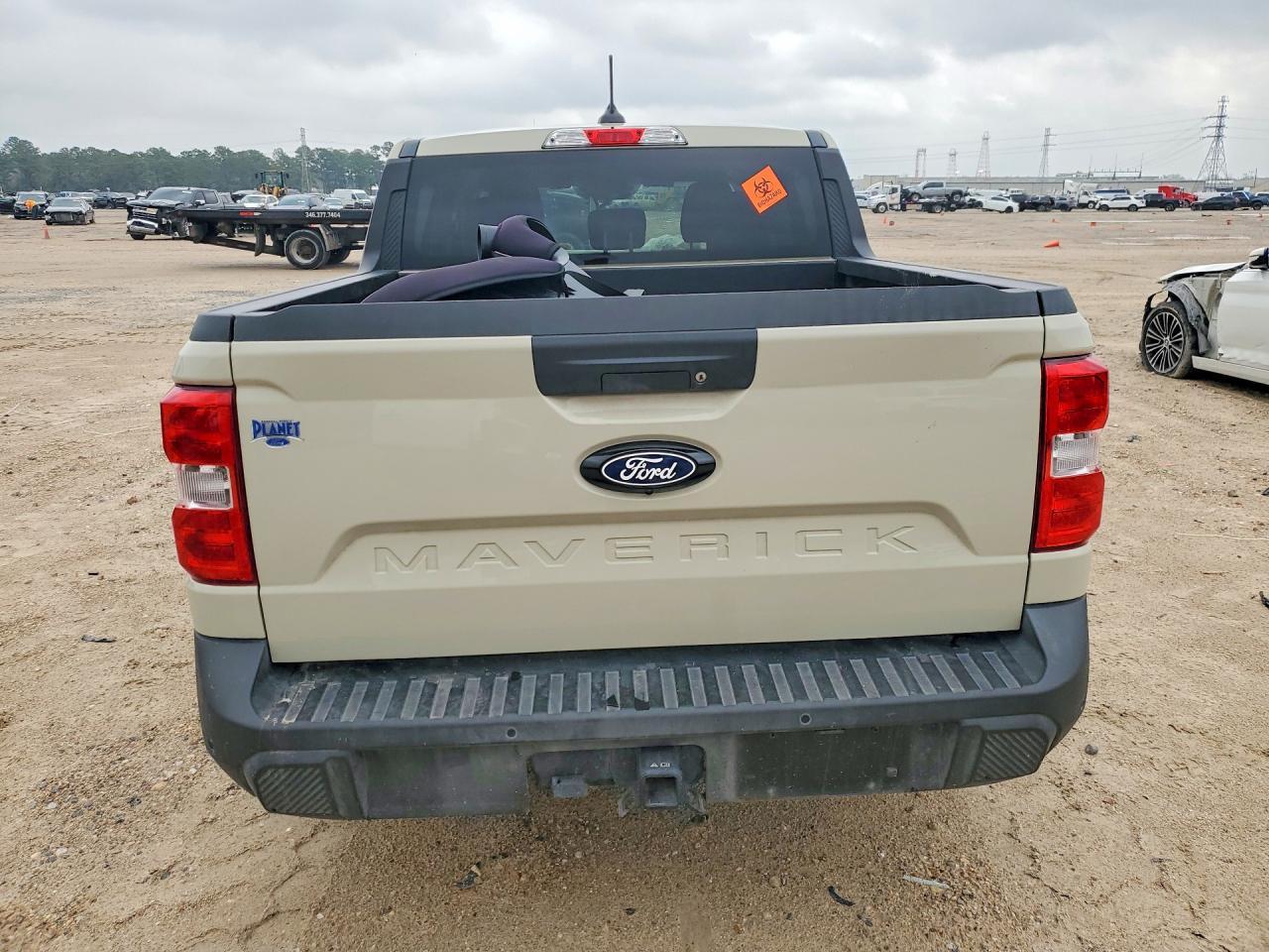 2025 Ford Maverick XL