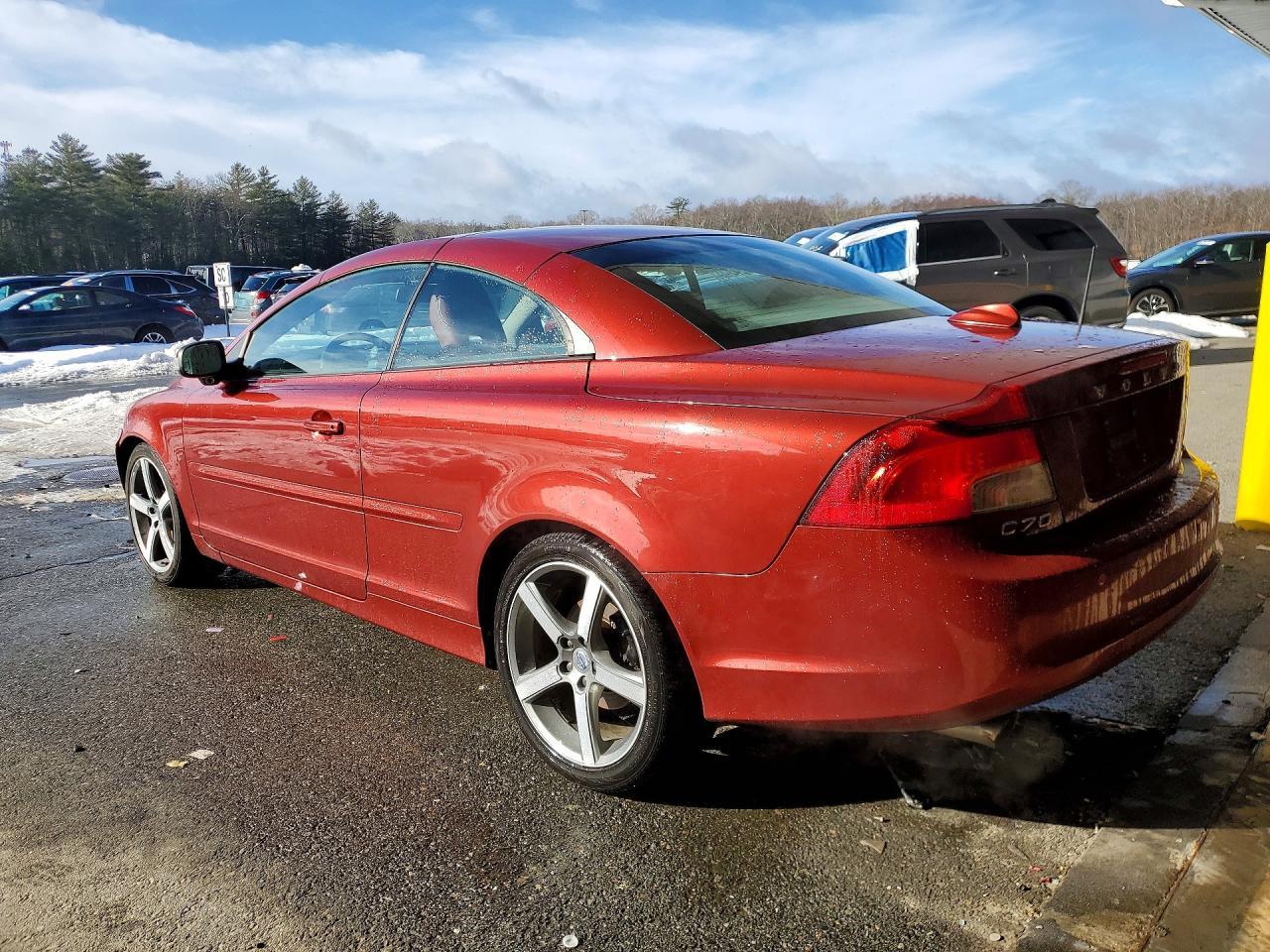 2011 Volvo C70 T5