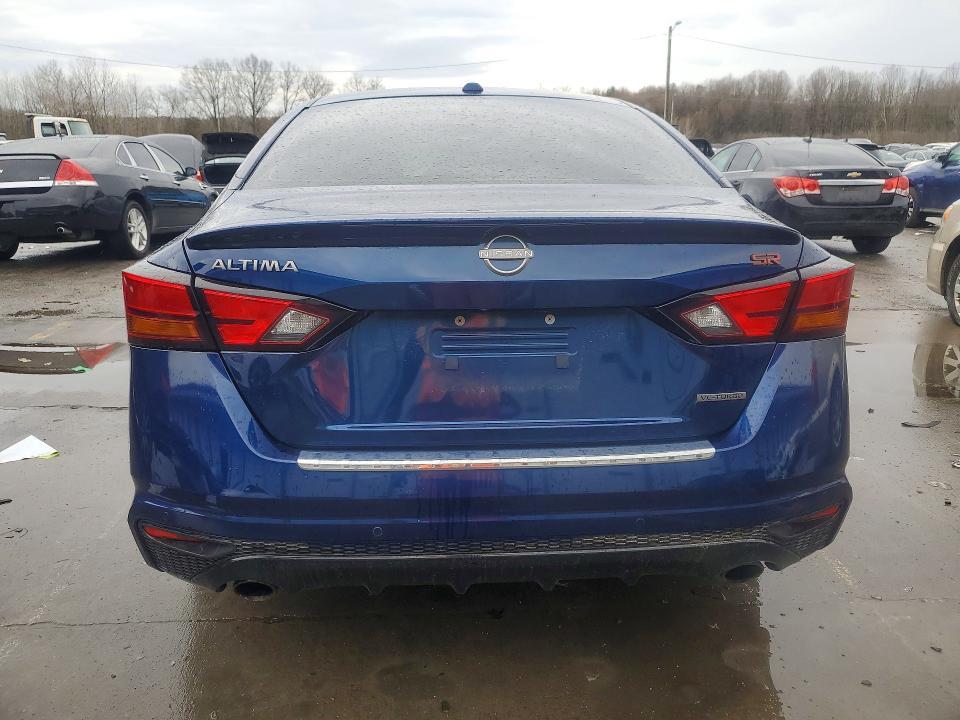 2023 Nissan Altima 2.0 sr