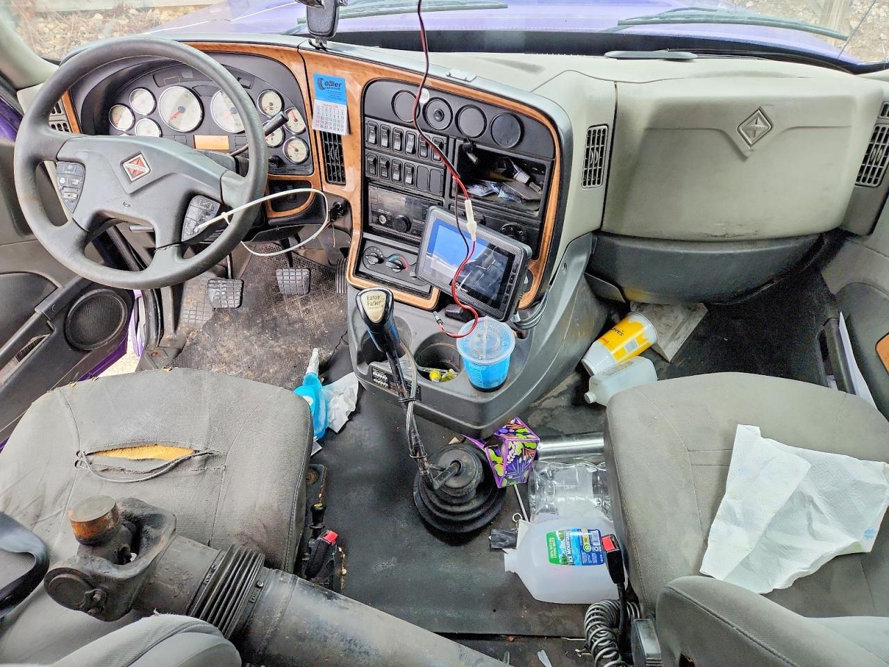 2016 International LF687 Semi Truck