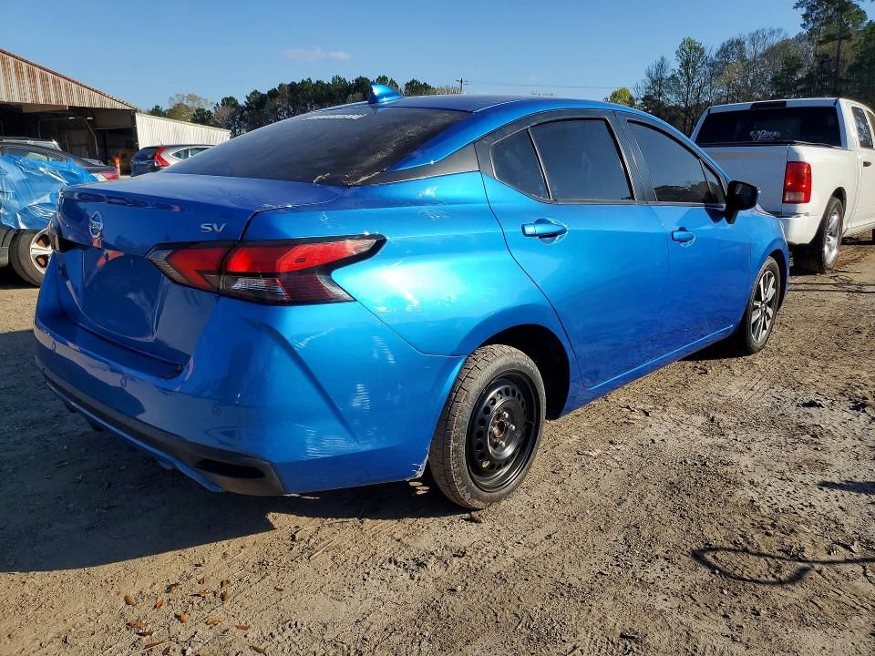 2021 Nissan Versa sv