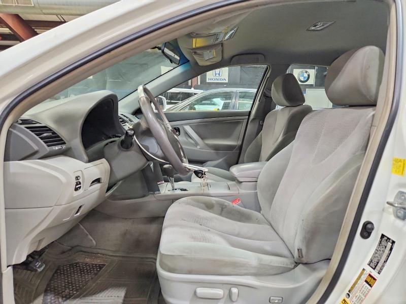 2011 Toyota Camry le