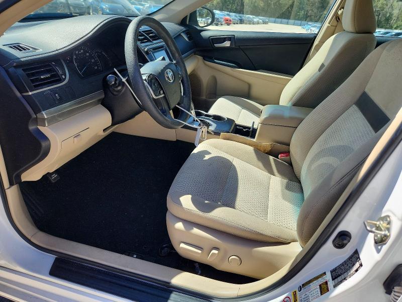 2014 Toyota Camry le