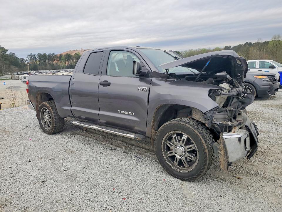 2014 Toyota Tundra SR5