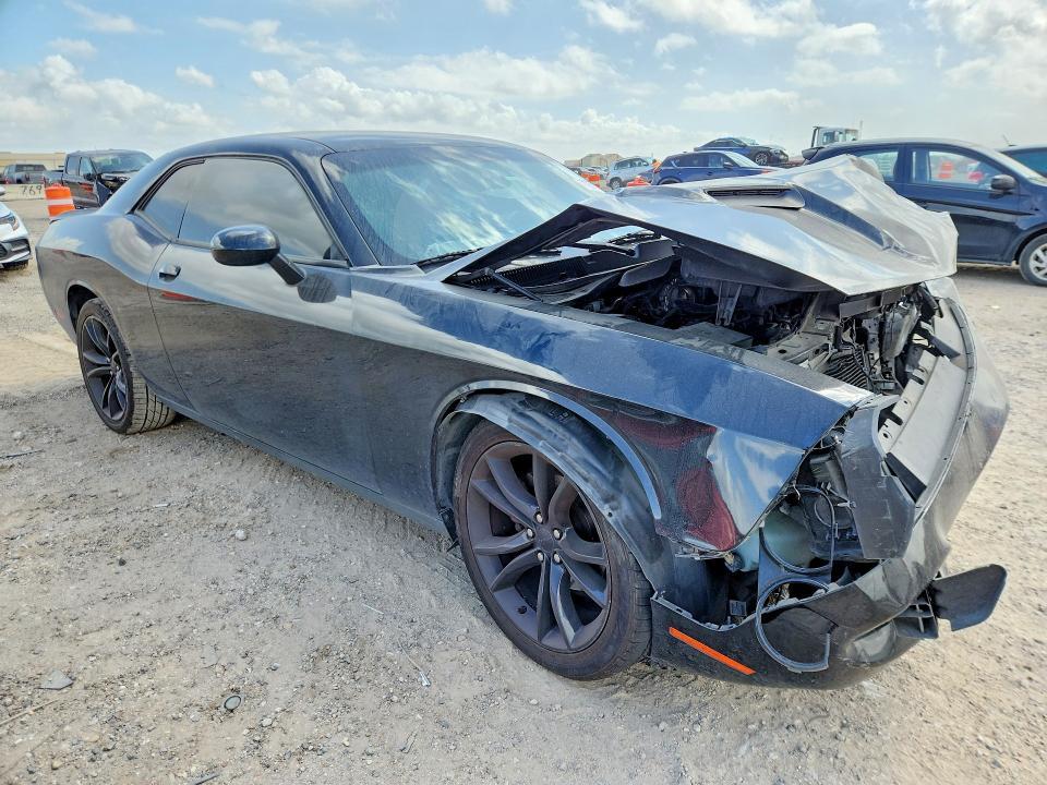 2016 Dodge Challenger sxt