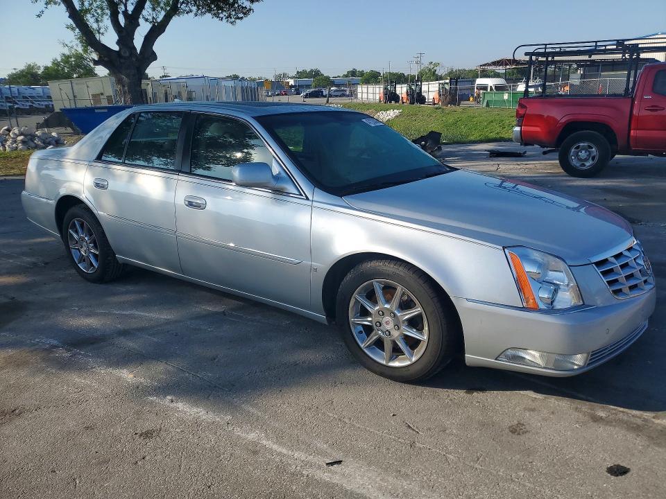 2010 Cadillac Dts Luxury Collection