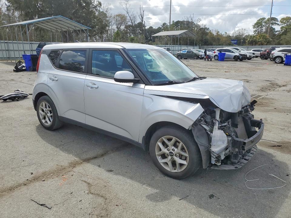 2021 KIA Soul s
