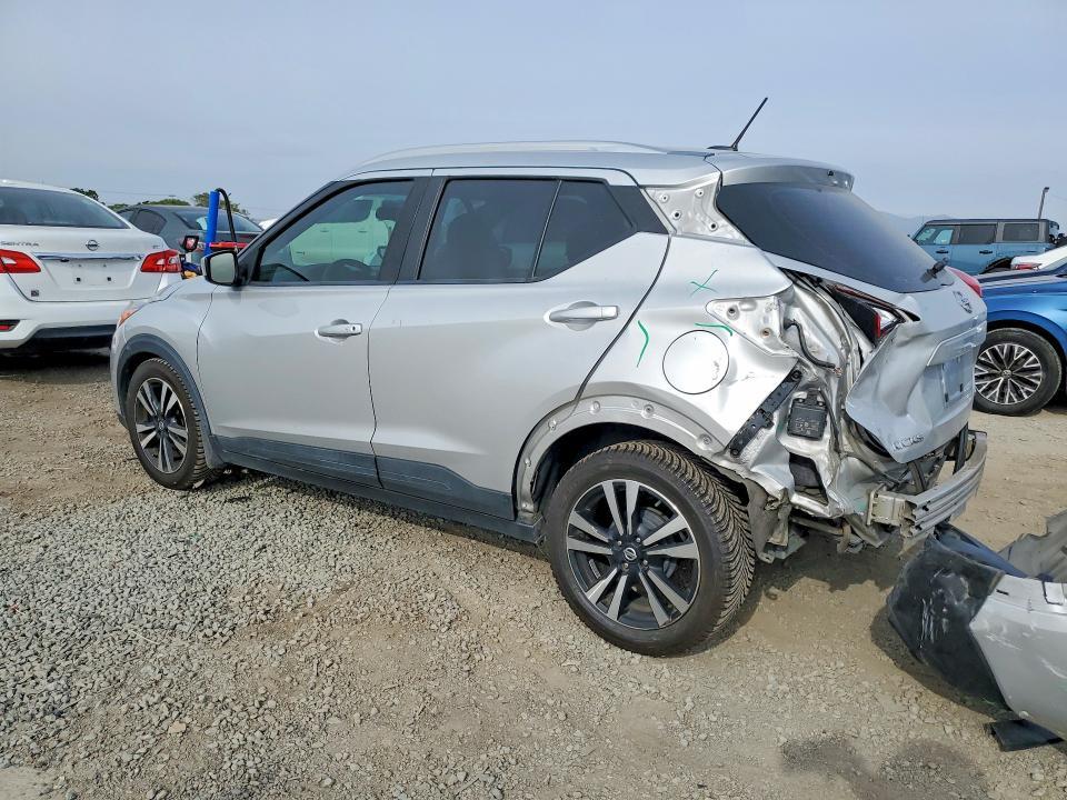 2018 Nissan Kicks sv