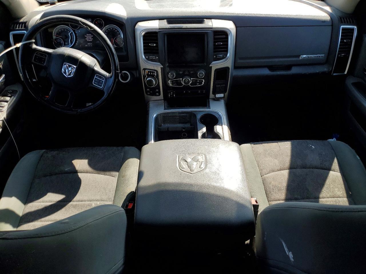 2016 Dodge RAM 1500 SLT