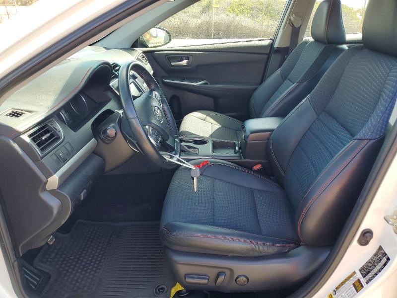 2015 Toyota Camry le