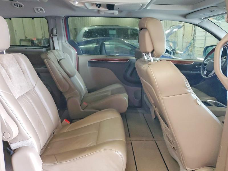 2013 Chrysler Town & Country Limited