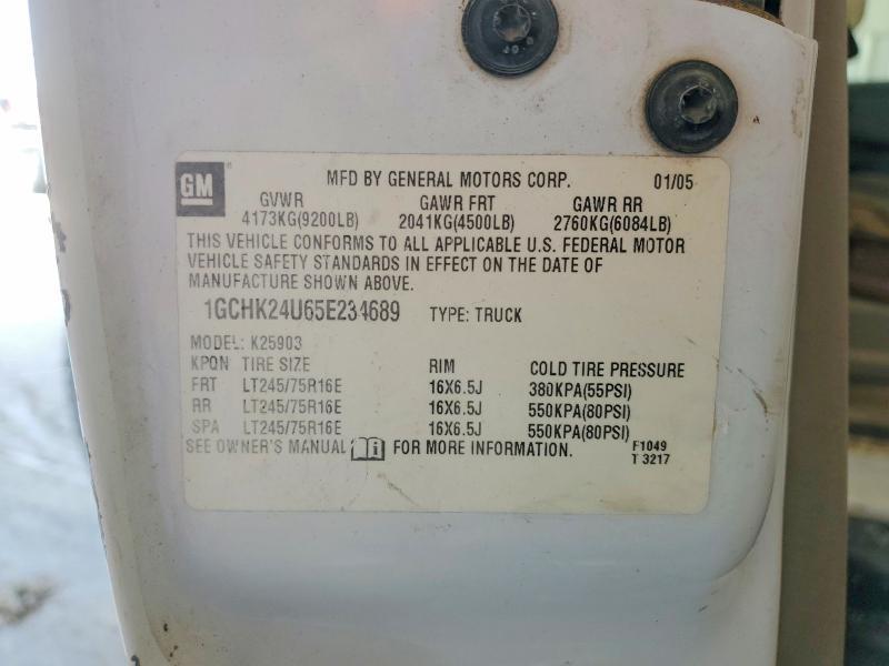 2005 Chev Rolet Silverado Flatbed Truck