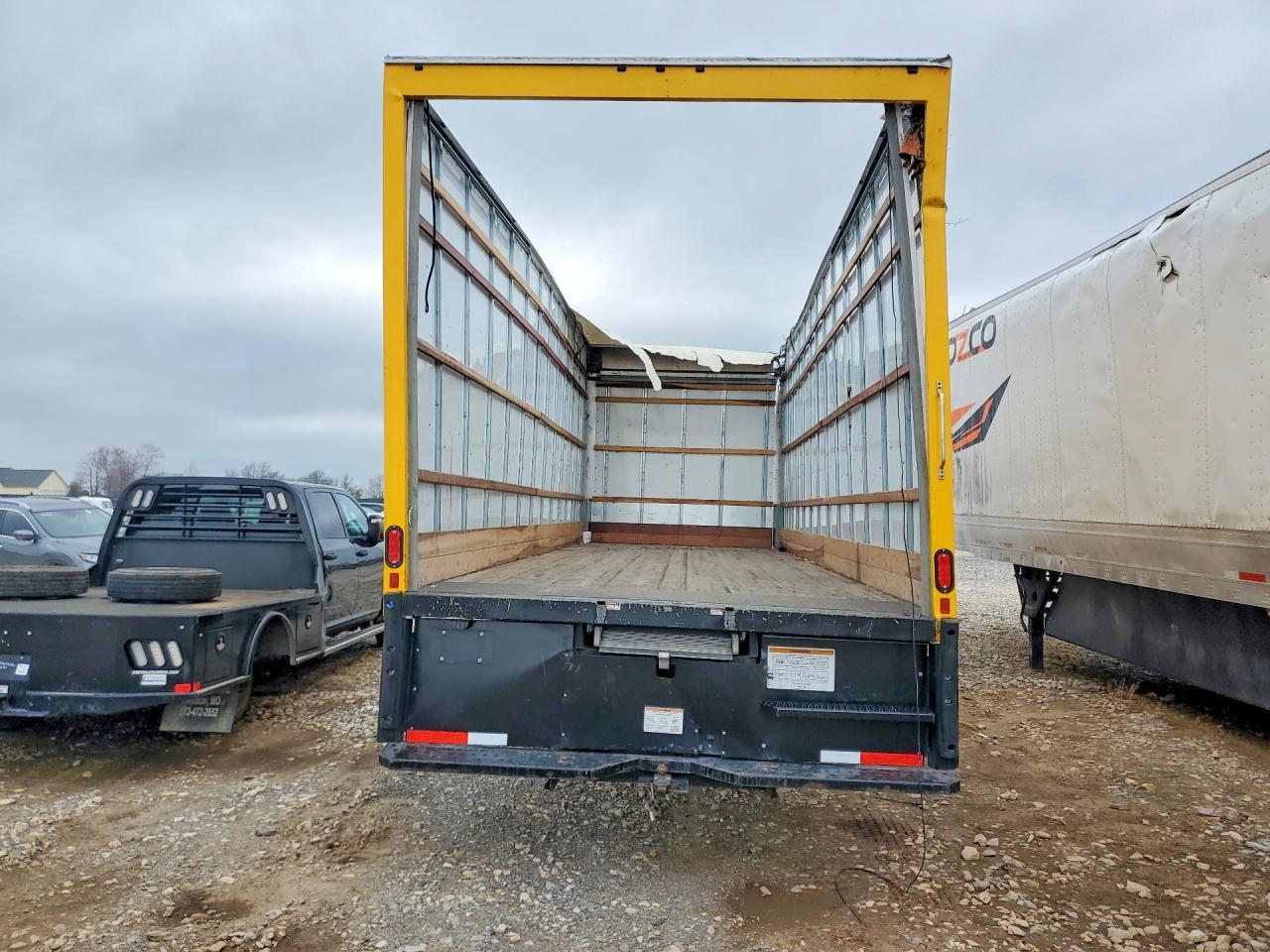 2023 International MV607 BOX Truck