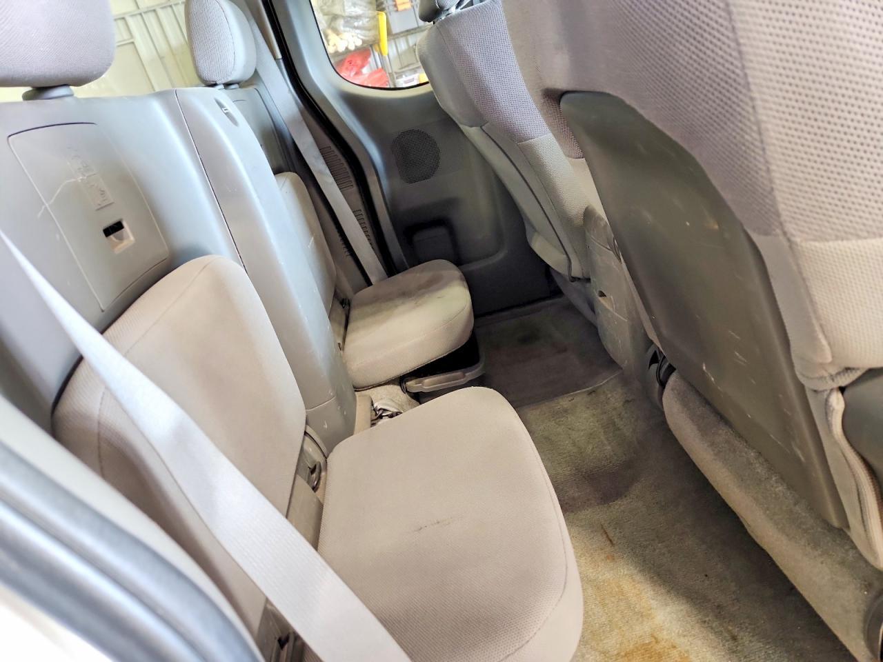 2013 Nissan Frontier S