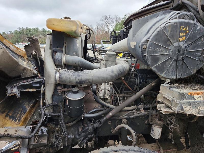 2004 Sterling 2004 Sterling L9500 Dump Truck